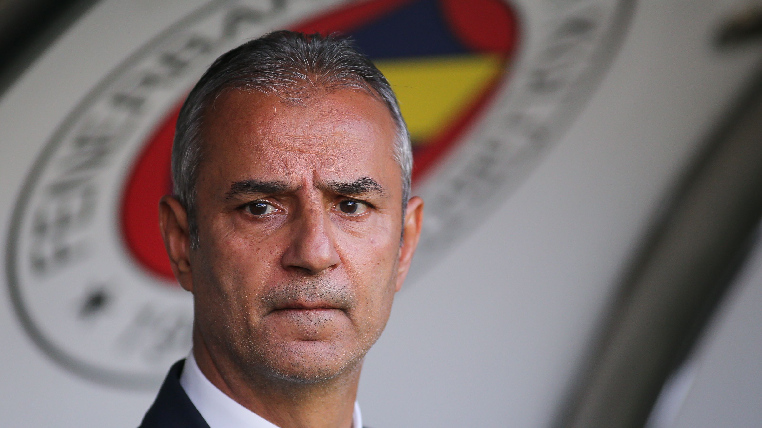 The competition intensifies to succeed José Mourinho as former Italy and AC Milan managers vie for the Fenerbahçe position