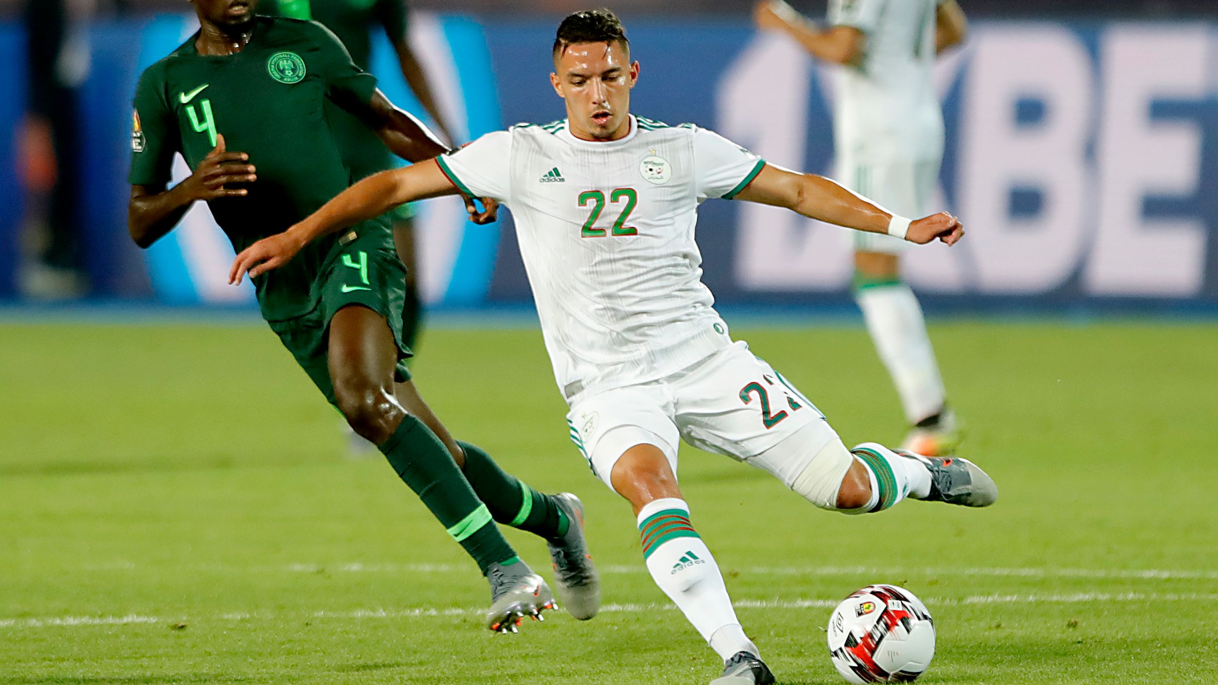 AC Milan Midfielder Ismael Bennacer Completes Unexpected Transfer After Declining Offers from Saudi Arabia and Turkey