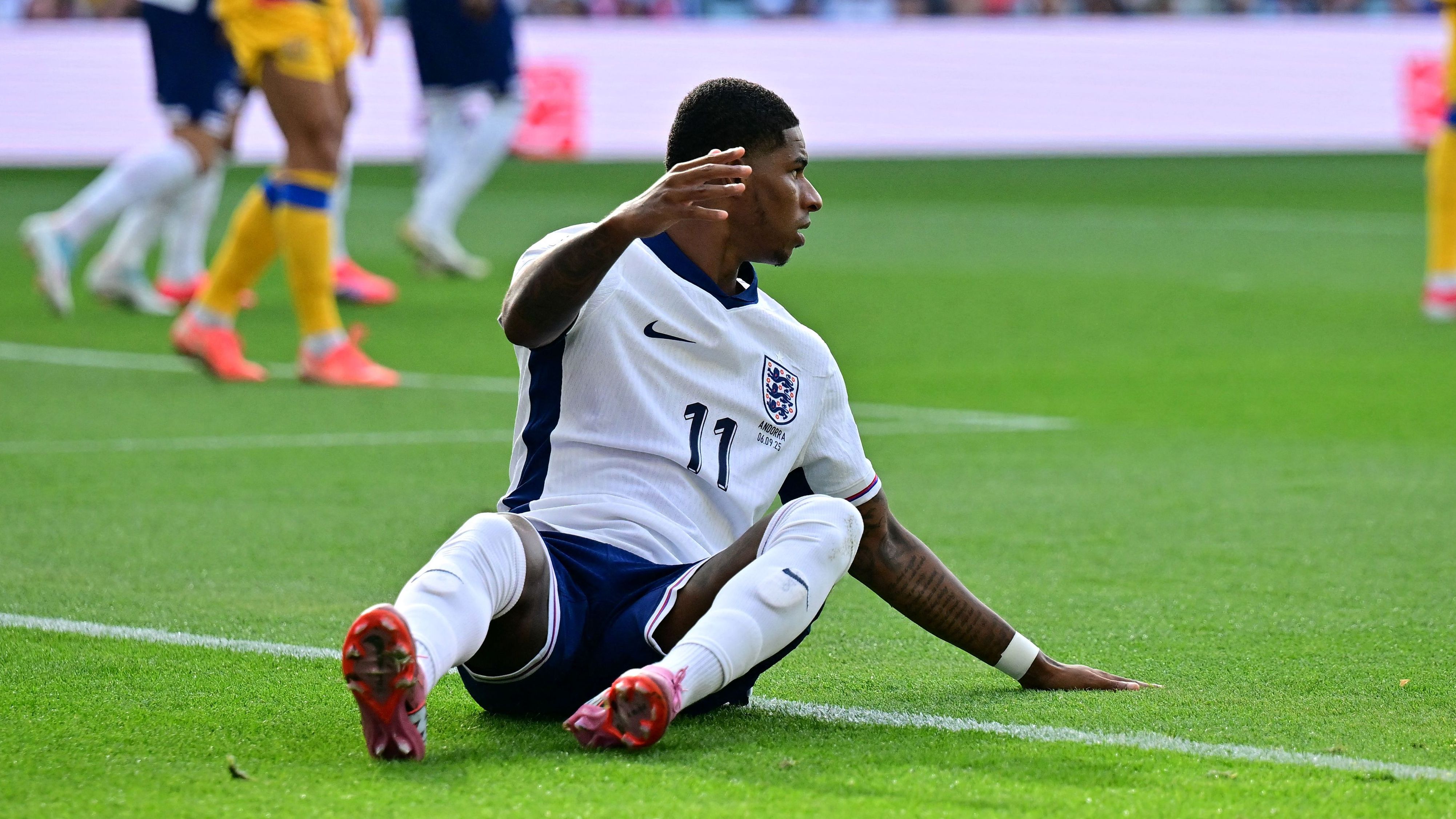 England Lags Behind Dominant Spain: A Pivotal Test Against Serbia for Thomas Tuchel