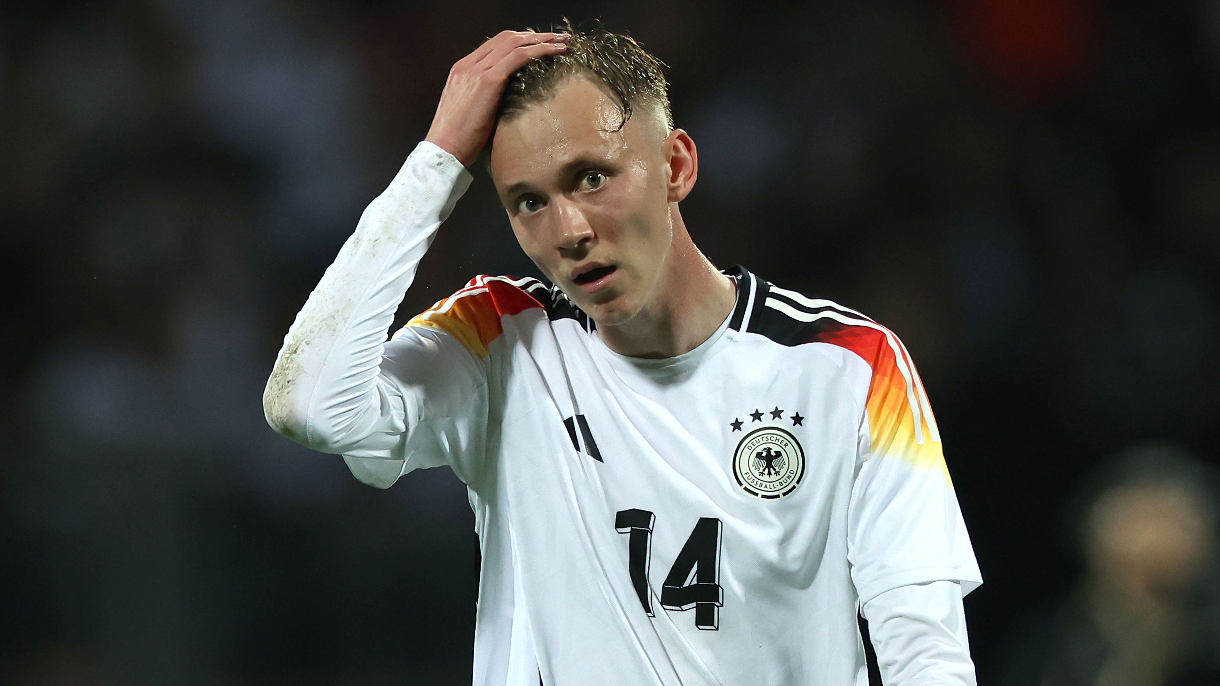 Max Beier Addresses Speculation on €70 Million Brentford Transfer Amid Reports of Borussia Dortmund's Plans to Sell Striker Prior to Fabio Silva's Injury