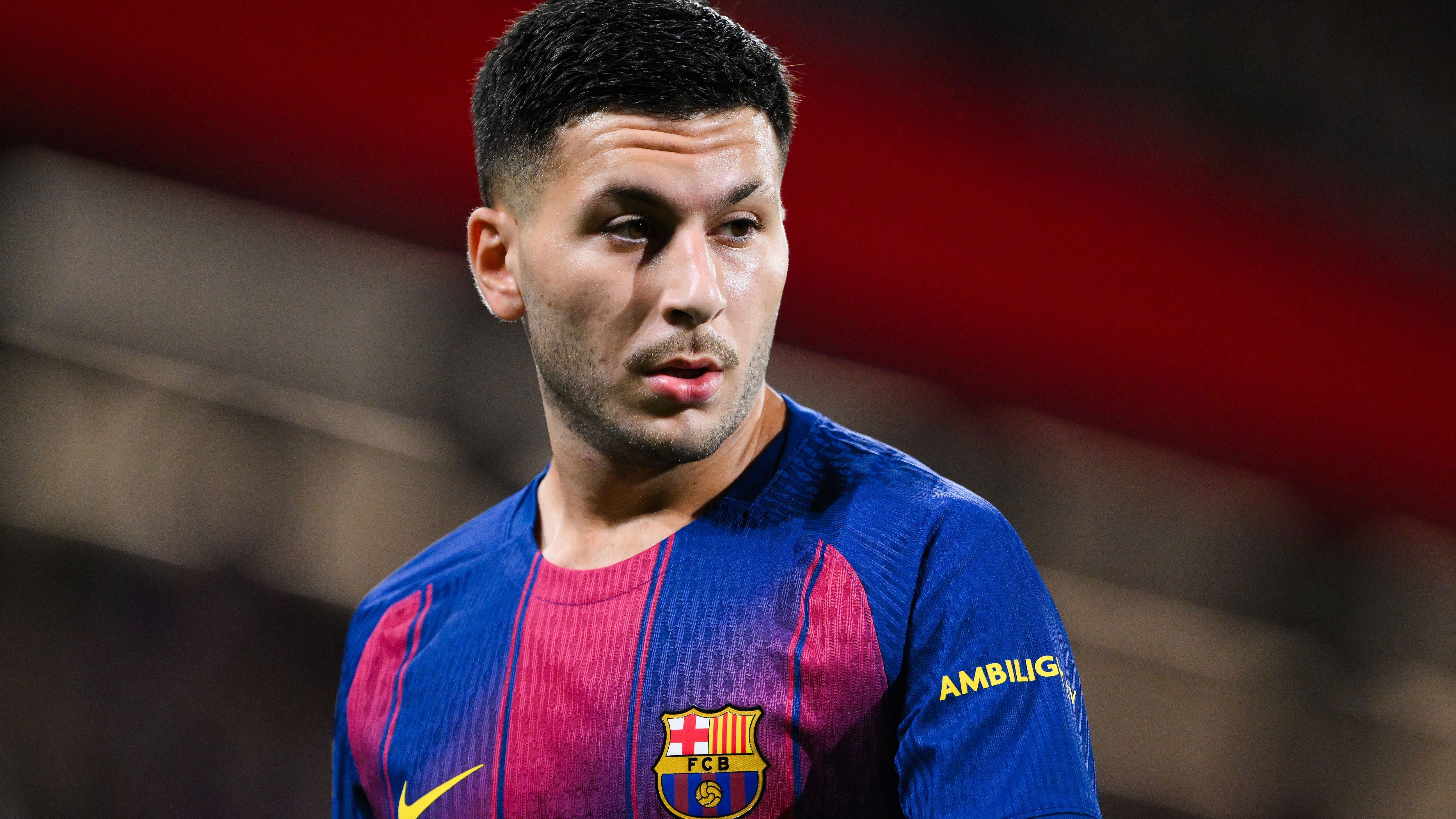 Roony Bardghji praised for 'perfect mentality' as Hansi Flick punishes Raphinha by picking Swedish winger in Valencia clash