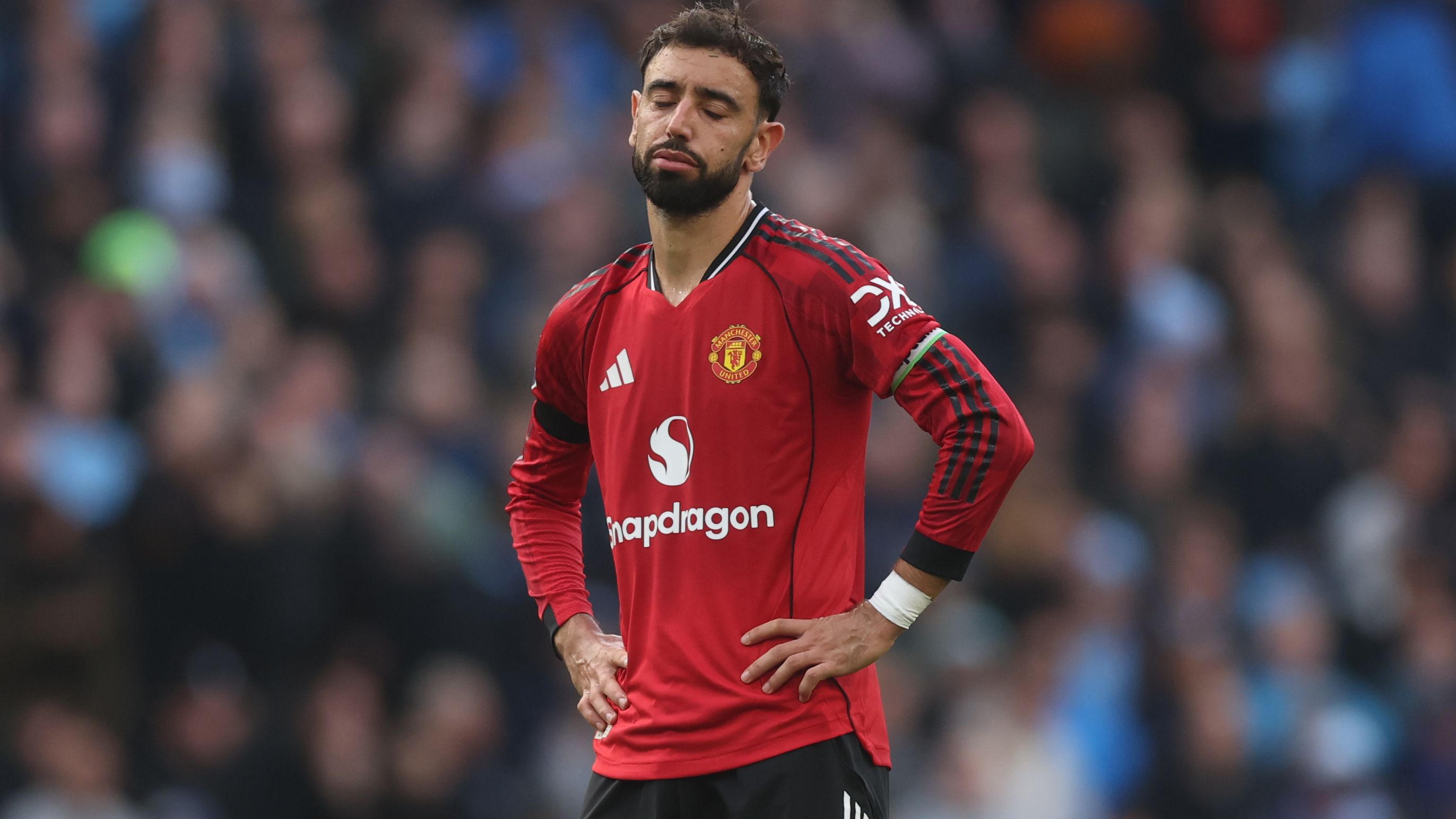 Manchester United Player Ratings vs. Manchester City: Luke Shaw's Disappointing Performance as Benjamin Sesko Fades in a Troubled Derby Day for the Red Devils