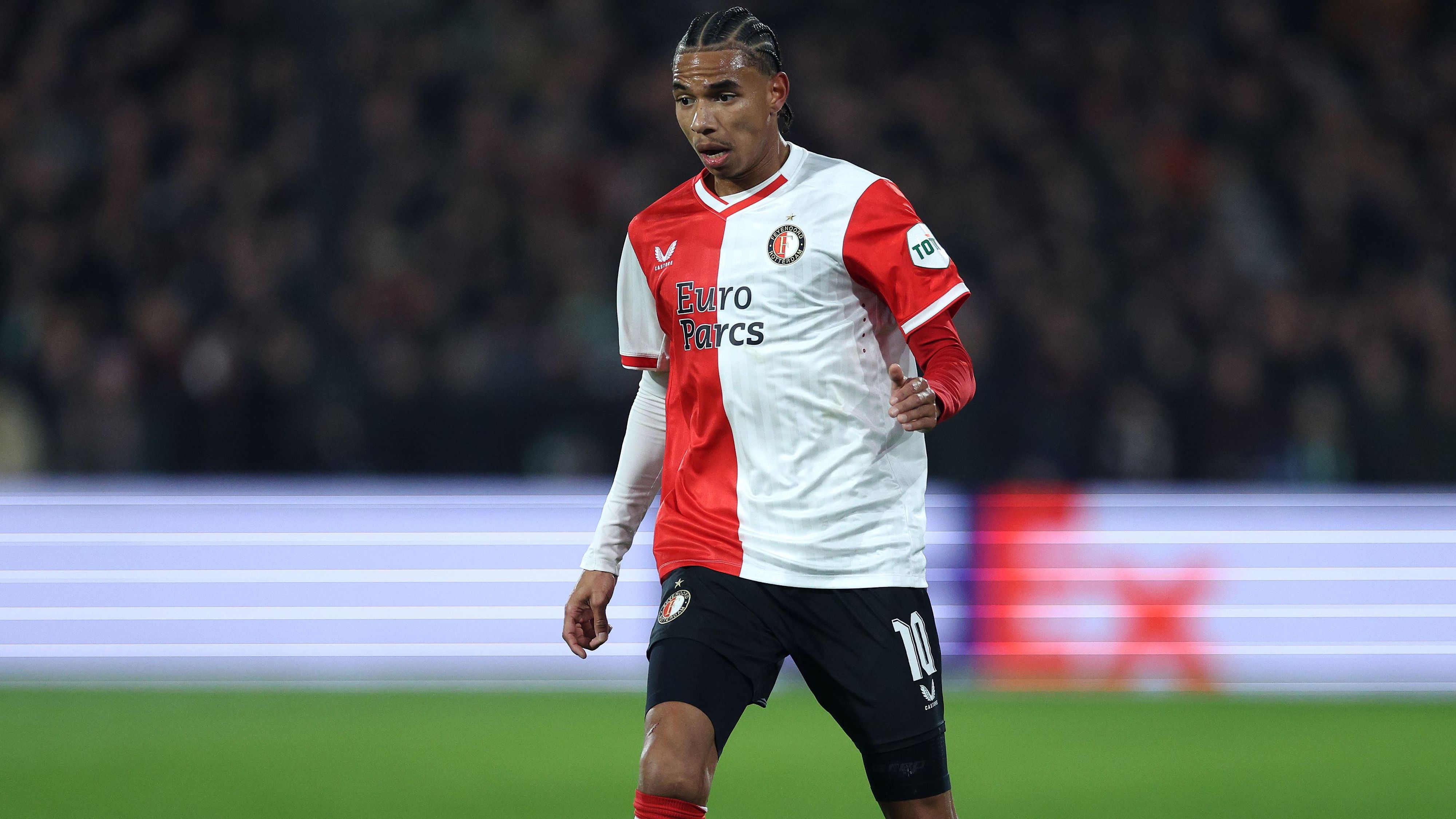 Celtic Explores Potential Transfer for Feyenoord Midfielder Calvin Stengs Amid Summer Discussions